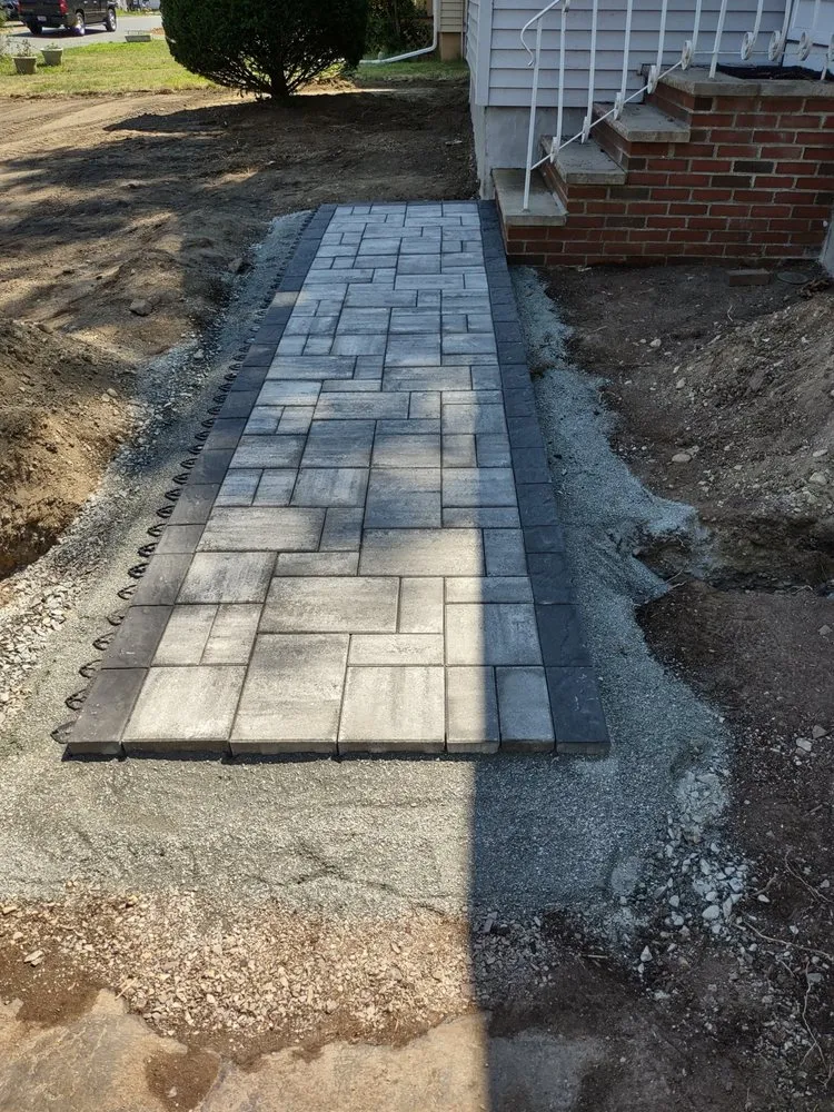 Reliable yard cleanup service for homes across Salem, NH - Getchell Property Services