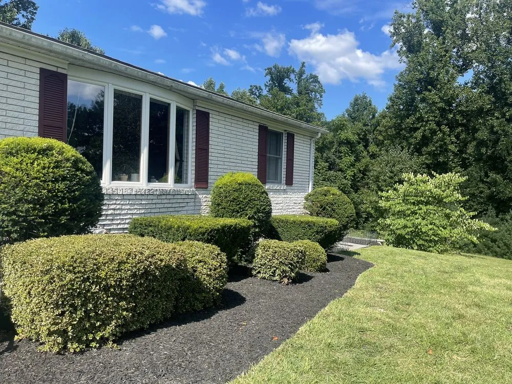 Professional yard maintenance experts serving Shenandoah Junction, WV - Getridge Landscaping