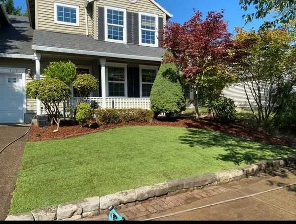 Custom lawn care service experts serving Dayton, OR - Getter Done Cleaning & Landscaping