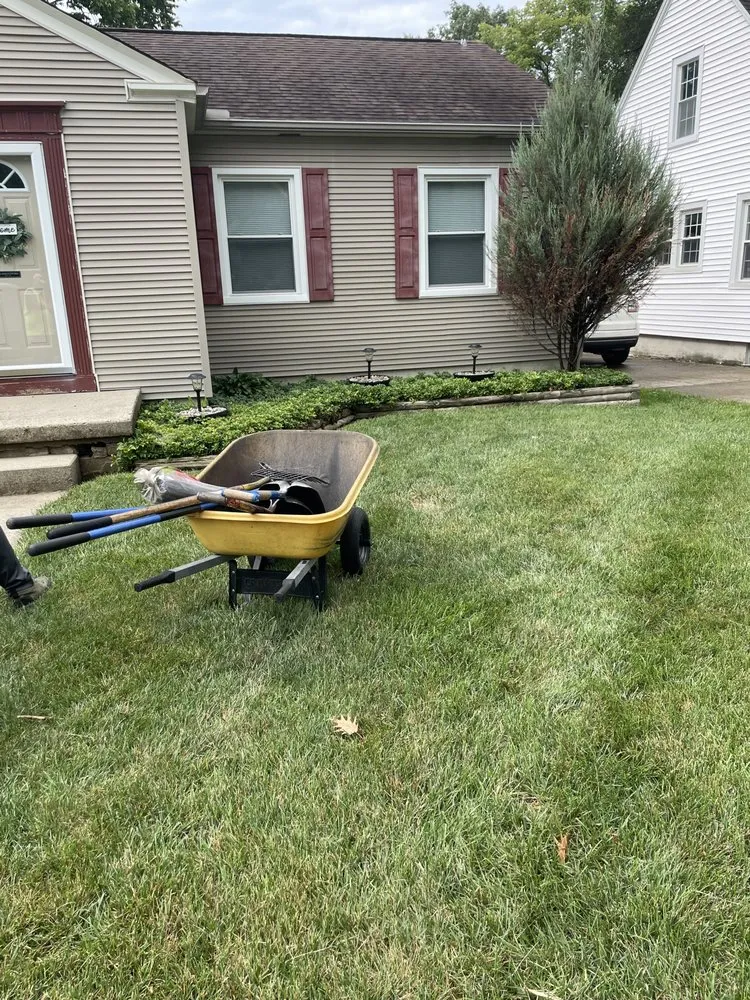 Custom landscape design in Bellefontaine, OH by Gevedon’s Home & Lawn