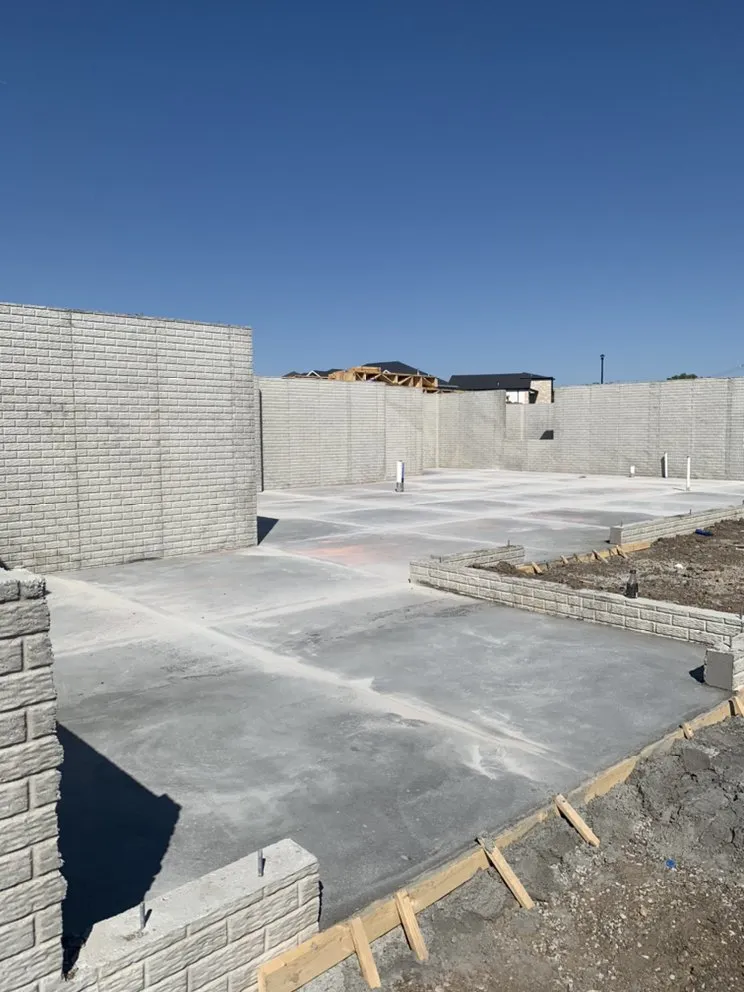 Professional lawn mowing service experts serving Lincoln, NE - Geysun Brothers Landscaping