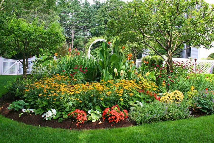 Reliable yard cleanup service for residential properties across Stoughton, MA - GF Landscaping & Construction