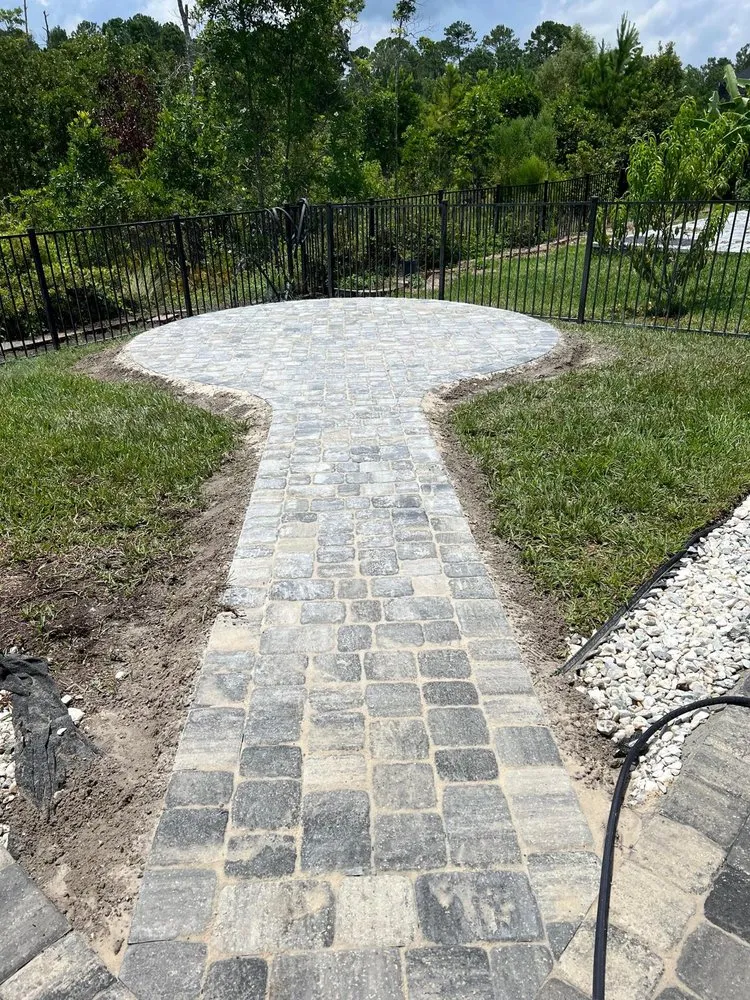 Top-rated lawn mowing service experts serving Jacksonville, FL - GFC Home Care Services