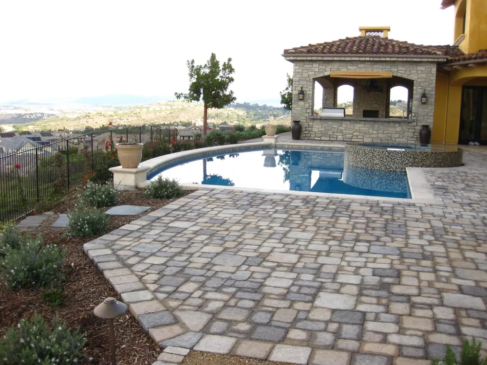 Top-rated lawn mowing service in San Diego, CA - GFG Landscaping