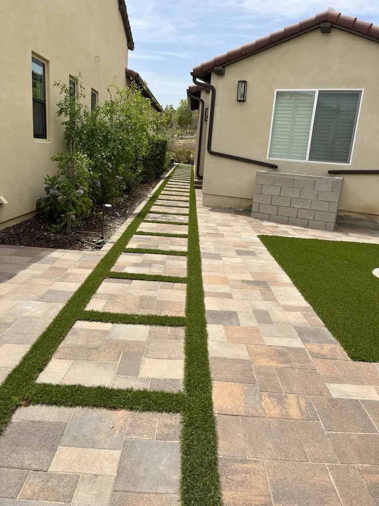Reliable landscaping services experts serving Los Angeles, CA - GFG Pavers & Construction