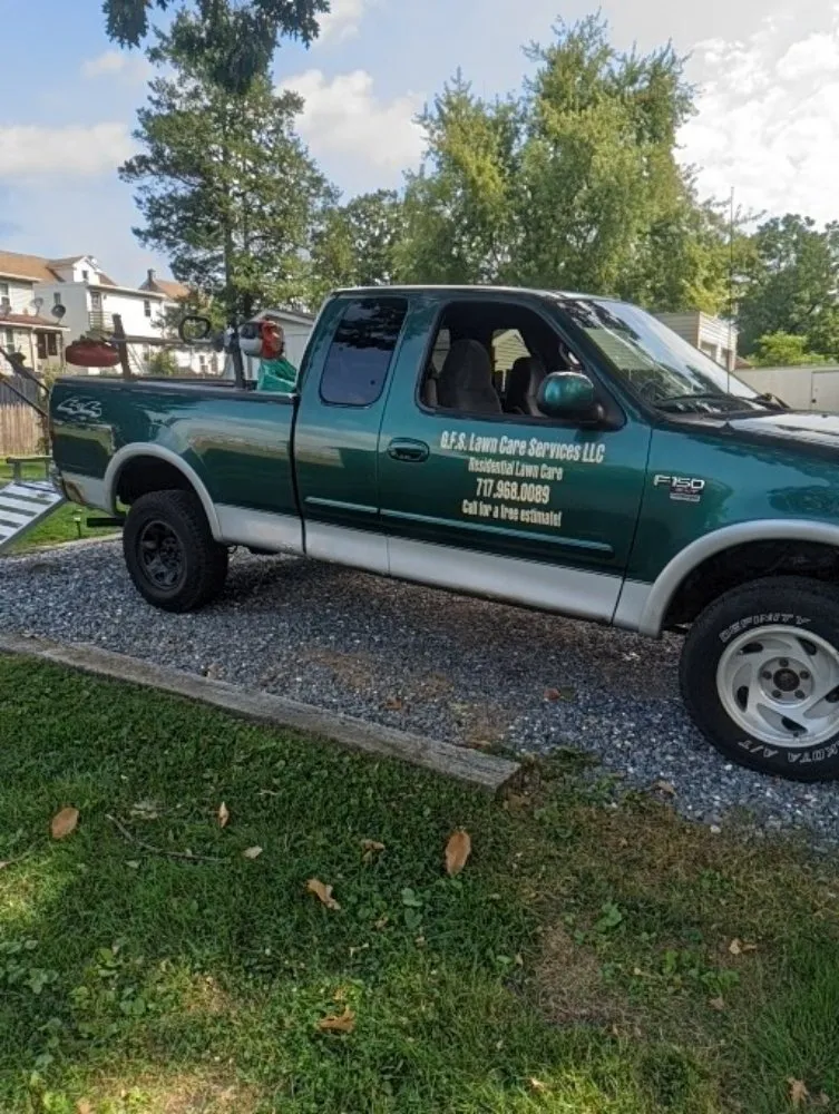 Custom lawn mowing service experts serving Lancaster, PA - GFS Lawn Care Services