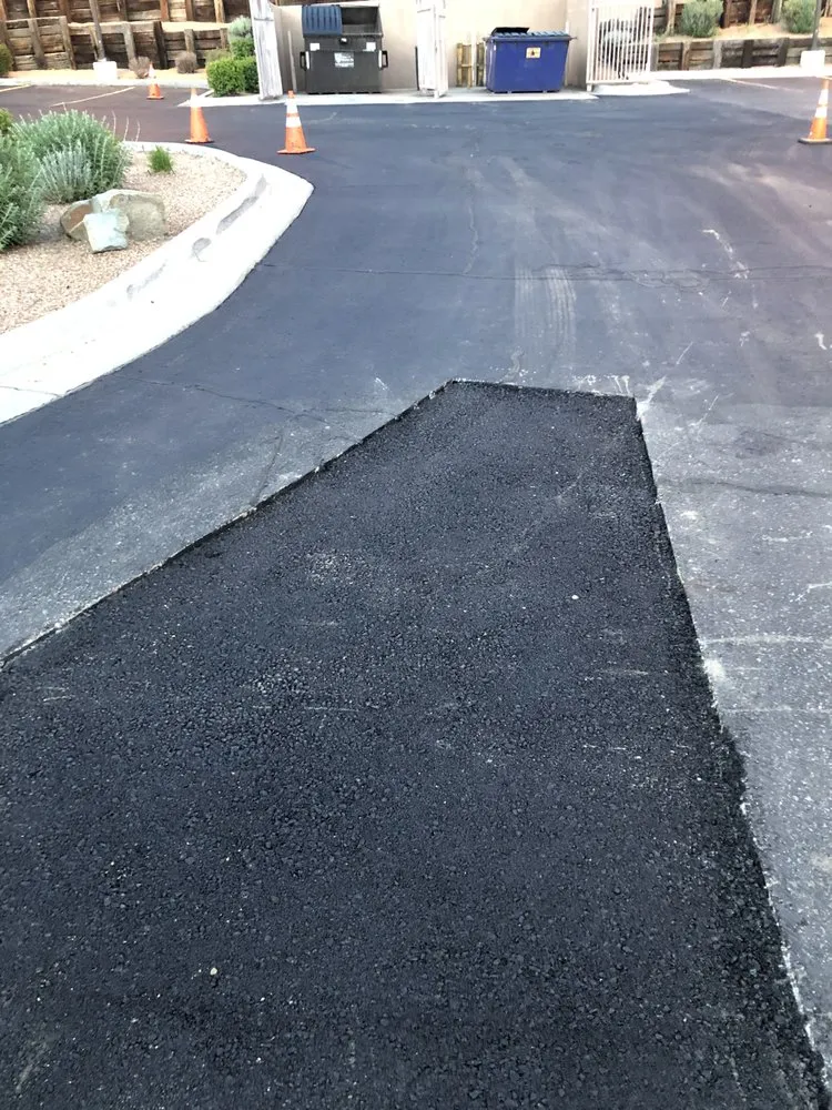 Top-rated landscaping services in Fortuna Foothills, AZ - G&G Asphalt Maintenance