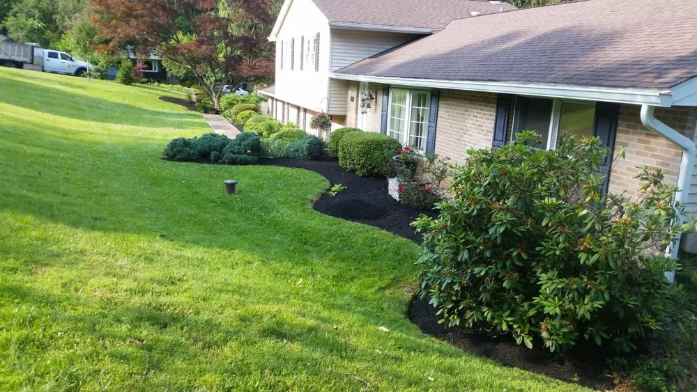 Custom landscape design in Cockeysville, MD - GG Cleaning LLC