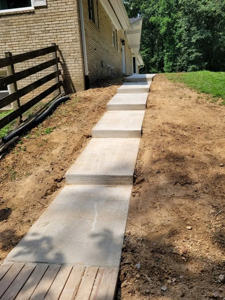 Top-rated landscaping services in Goode, VA by G&G Construction Services