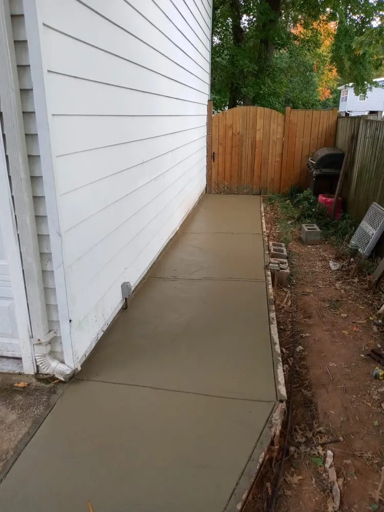 Top-rated yard maintenance near you in Goode, VA by G&G Construction Services