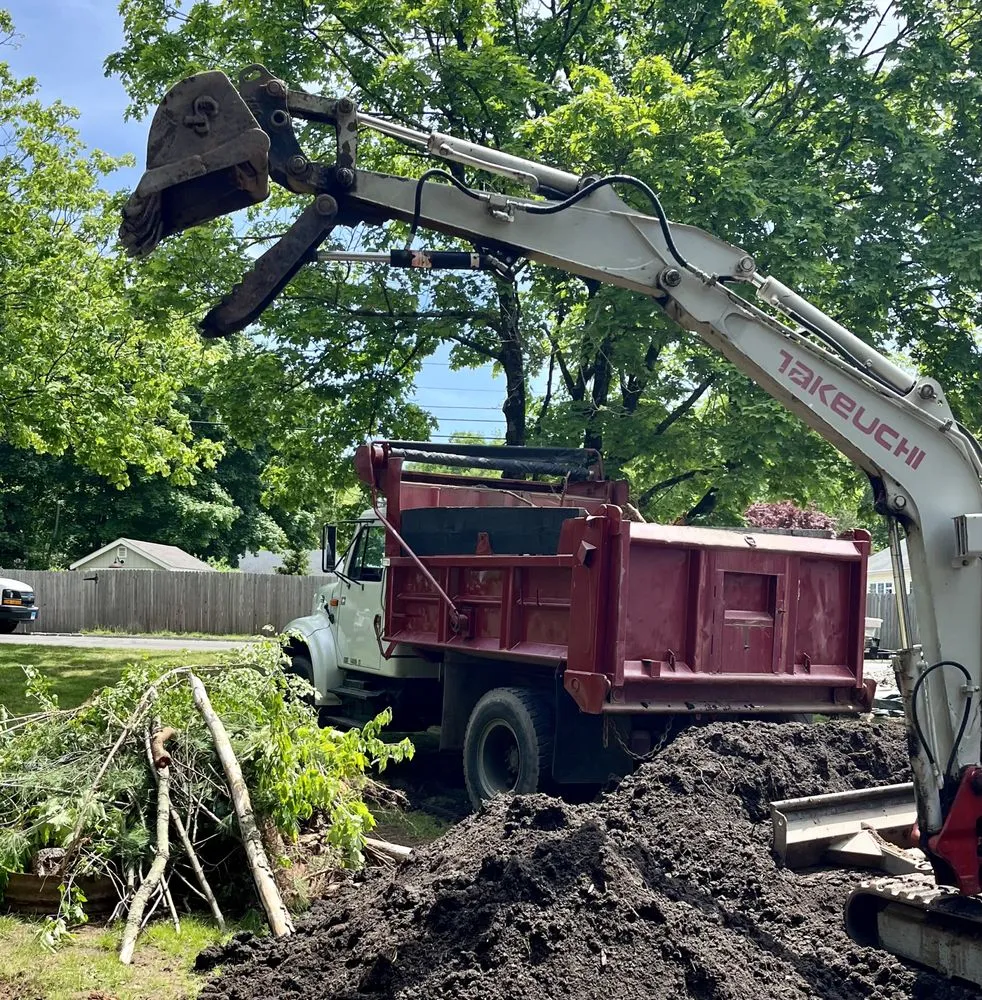 Reliable garden landscaping with custom design in Branford, CT by G&G Earth Materials