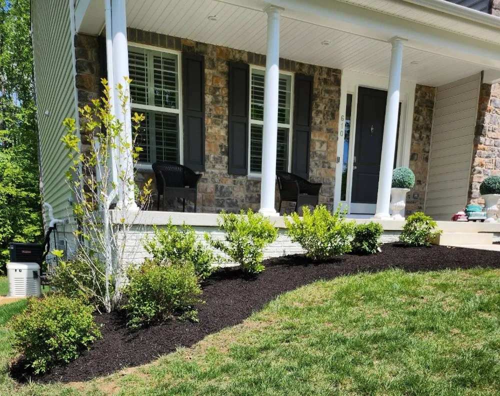 Professional yard maintenance in Fredericksburg, VA - G&G Home Services