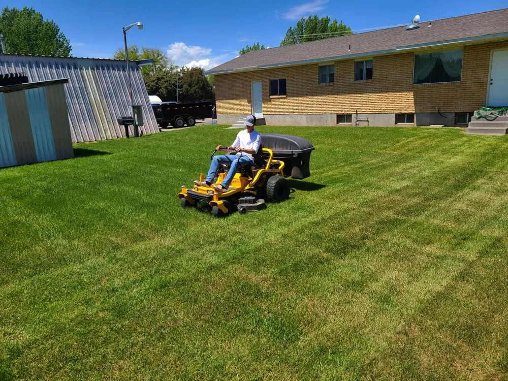 Professional lawn care service experts serving Firth, ID - G&G Lawn Care