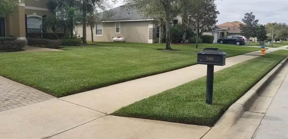 Custom lawn mowing service near you across Mount Dora, FL - GGA Concrete