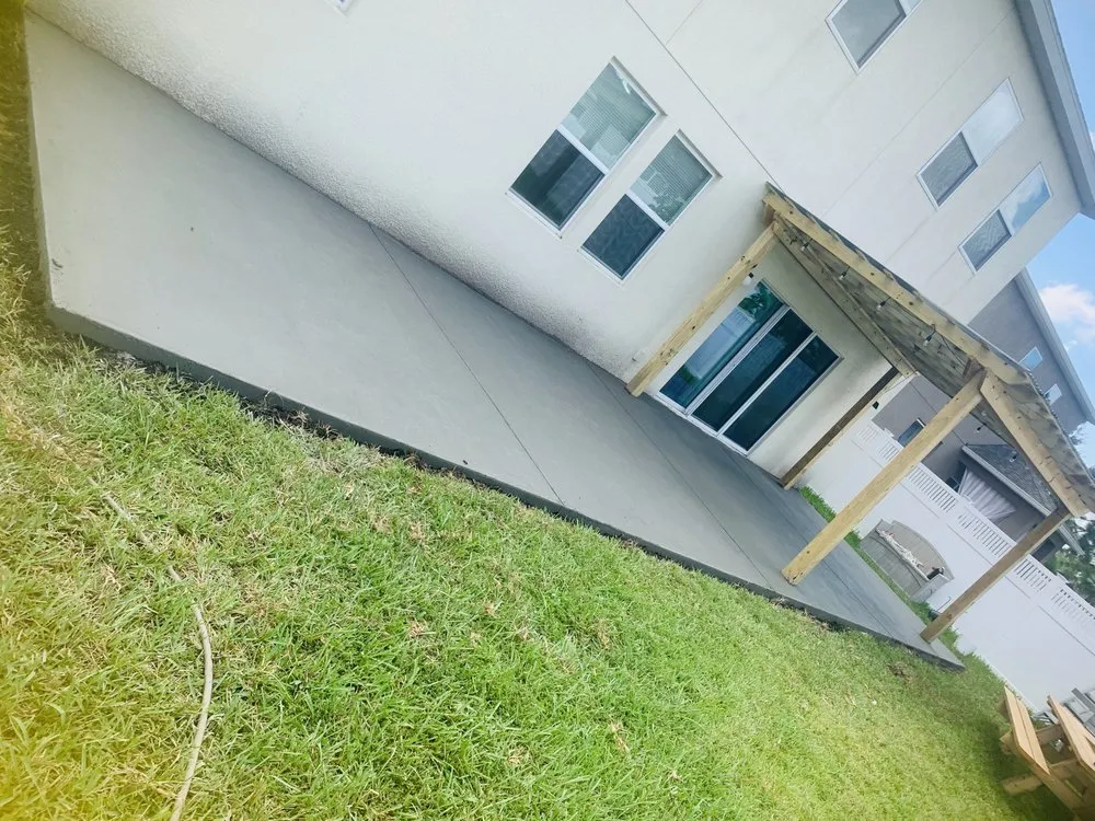 Affordable lawn care service in Mount Dora, FL - GGA Concrete