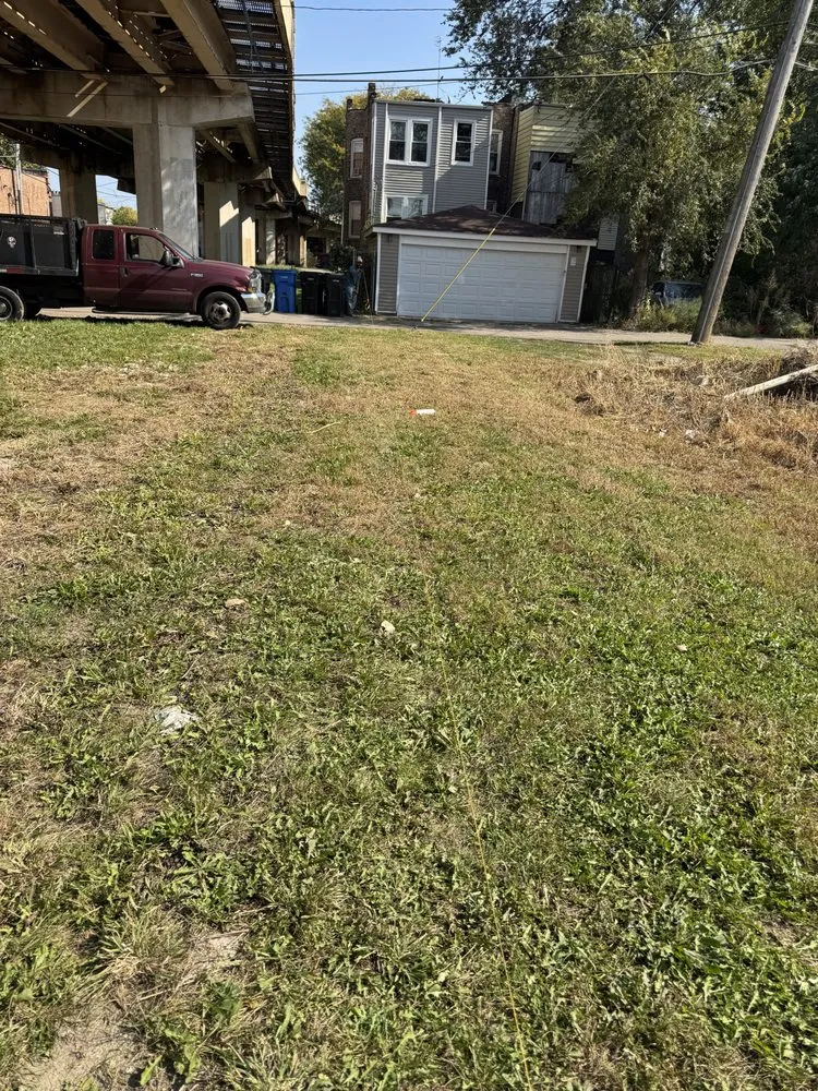 Custom yard maintenance for beautiful yards across Chicago, IL - GGG All Exterior Services