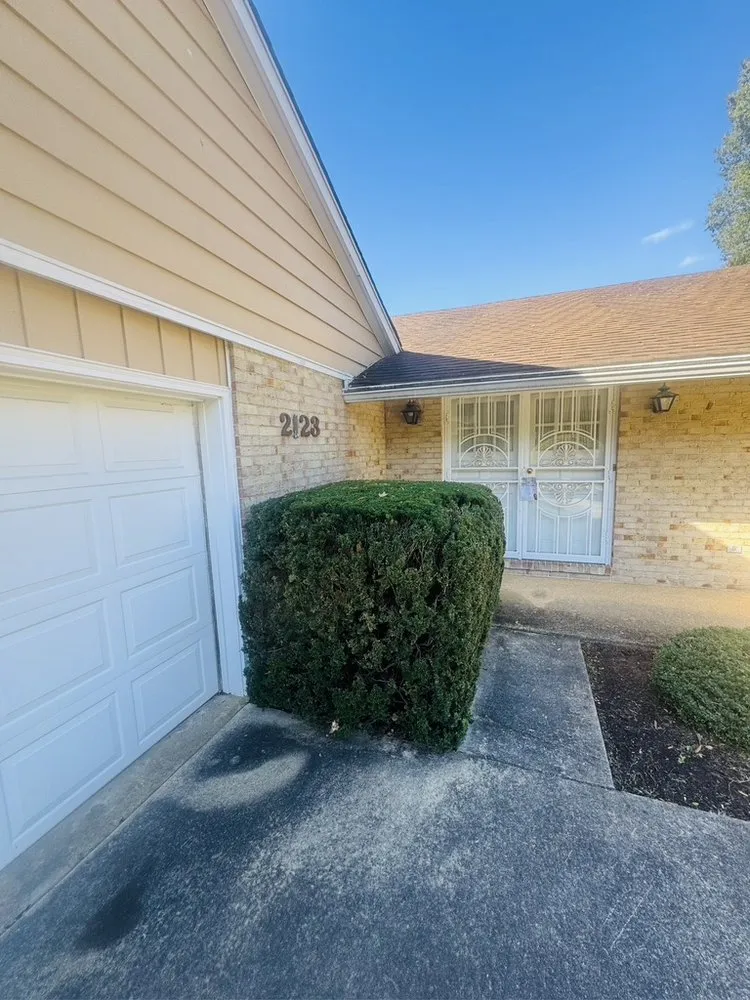 Expert yard maintenance experts serving Garrison, MD - G&H Gardens