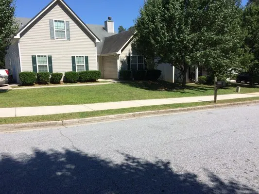 GH Lawn Care Plus Logo