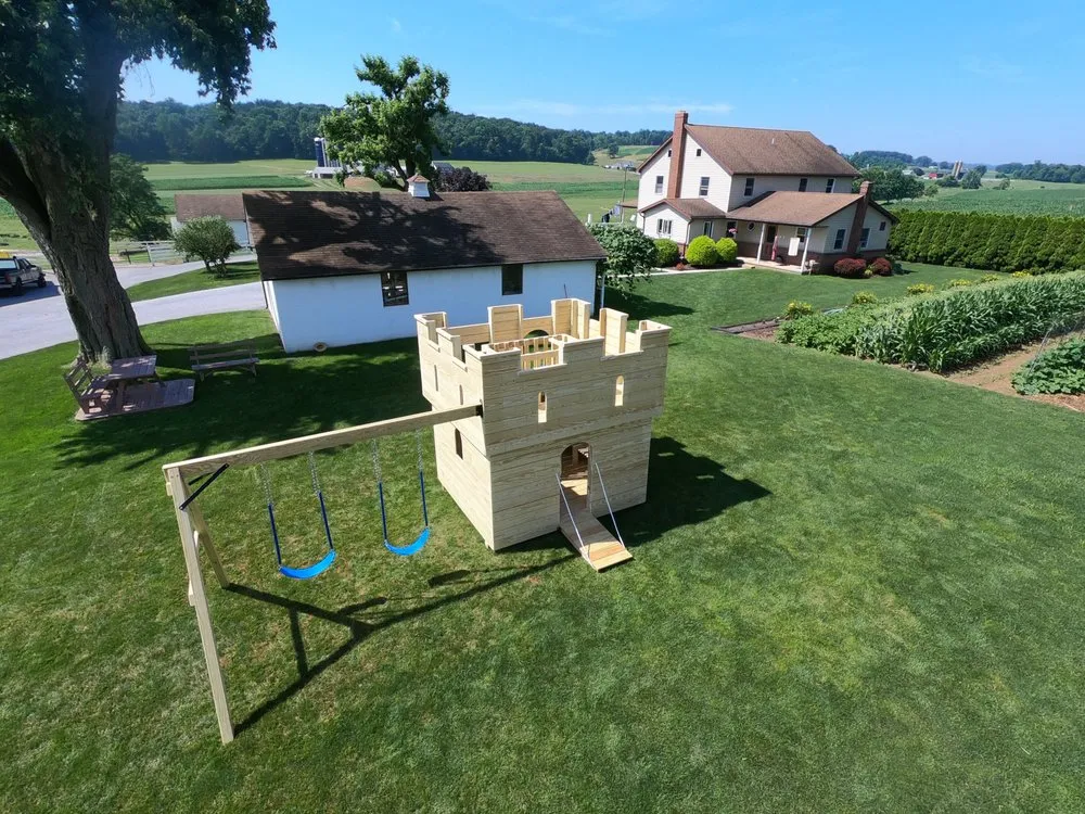 Local residential landscaping for year-round maintenance in Dunkirk, MD by GHL