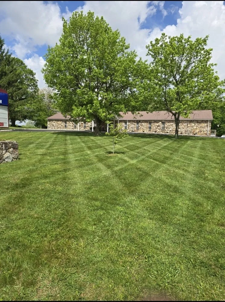 Affordable garden landscaping in Crossville, TN by GHS Lawn & Landscaping