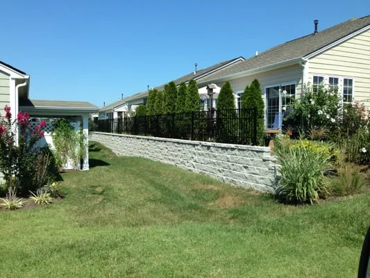 Gibbs landscaping & Lawn Care Logo