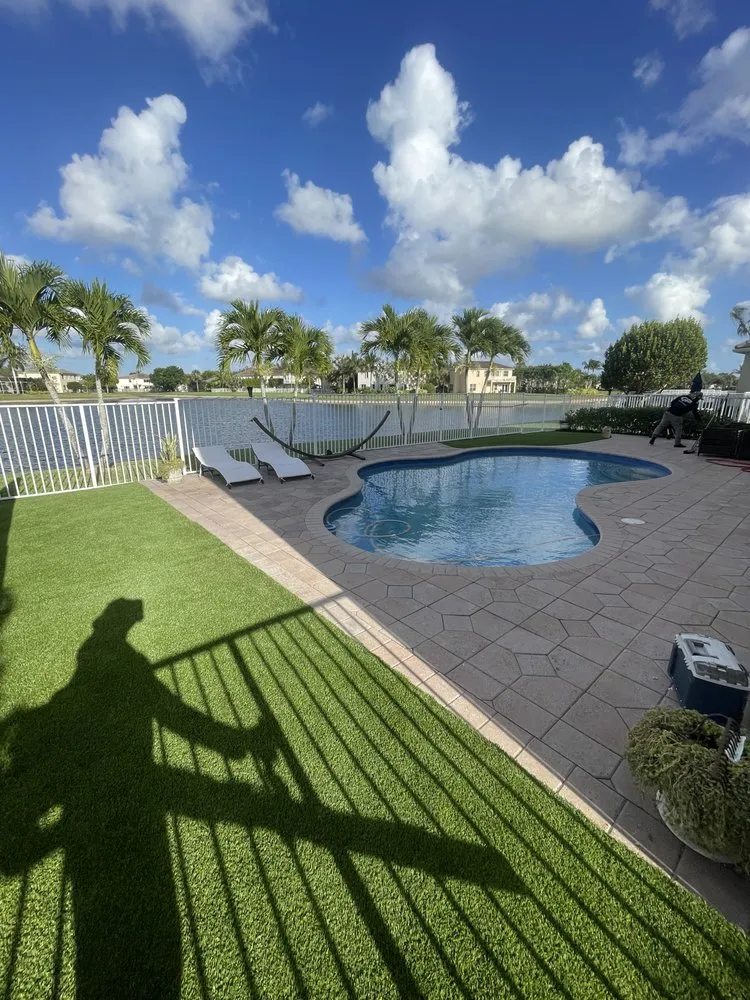 Custom garden landscaping near you in Boca Raton, FL by Gibbs Pro Services