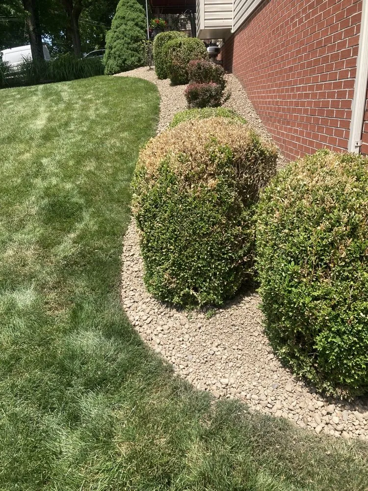 Expert lawn care service experts serving Glenshaw, PA - Gibler Grounds