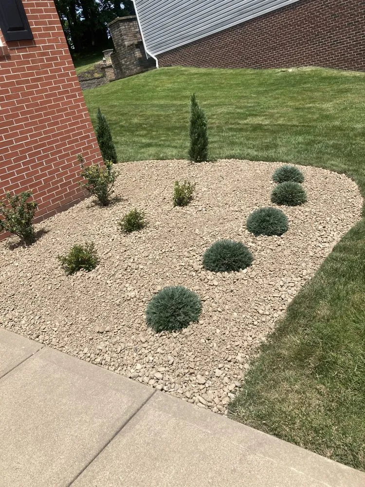 Professional landscaping services with custom design in Glenshaw, PA by Gibler Grounds