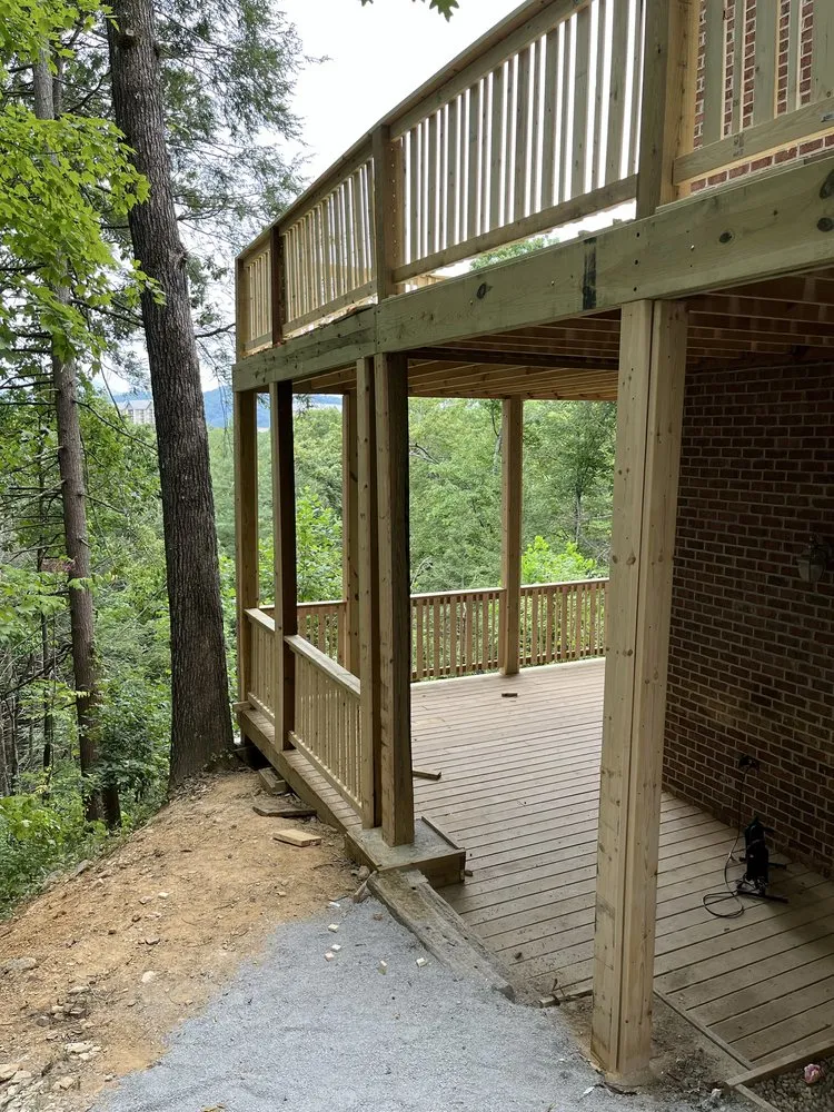 Custom lawn care service in Sharps Chapel, TN - Gibson Land Services