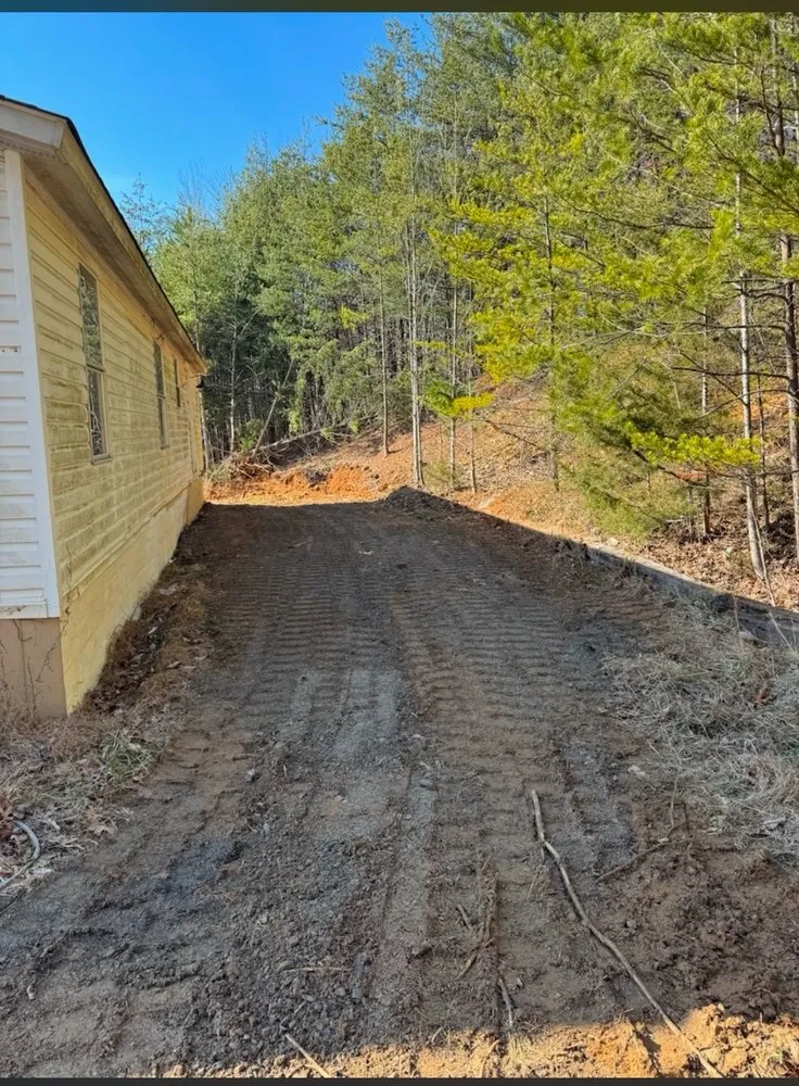 Custom yard cleanup service experts serving Sharps Chapel, TN - Gibson Land Services