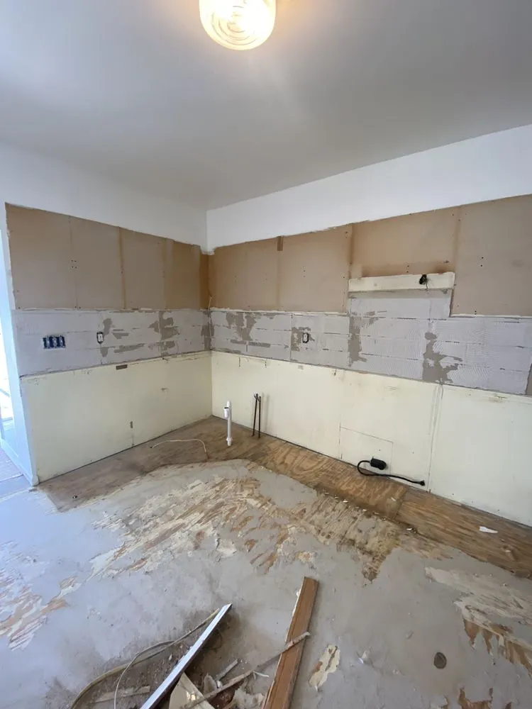 Custom yard cleanup service for year-round maintenance across Allentown, PA - Gibson Multi-Service