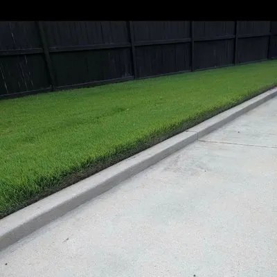 Gibsons Lawn Service Logo