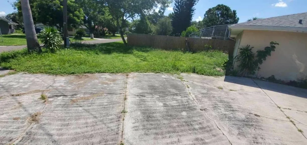 Top-rated landscape design in Wahneta, FL by Giddens General Services