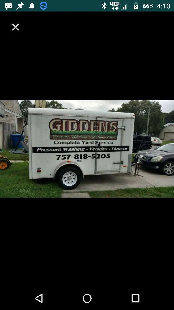 Local lawn mowing service experts serving Virginia Beach, VA - Giddens Pressure Washing and Lawn Care