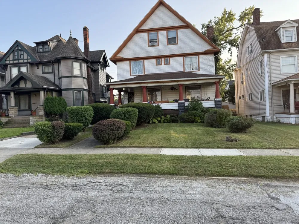 Top-rated lawn care service in Maple Heights, OH by Gifted Hands Unlimited