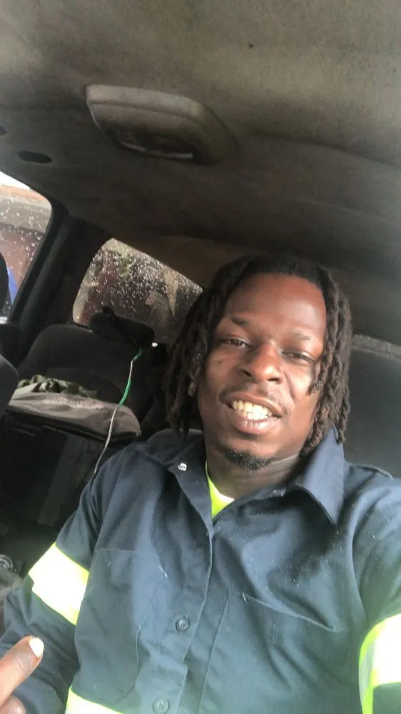 Custom yard maintenance for residential properties across Bossier City, LA - Gifted hands yard man service