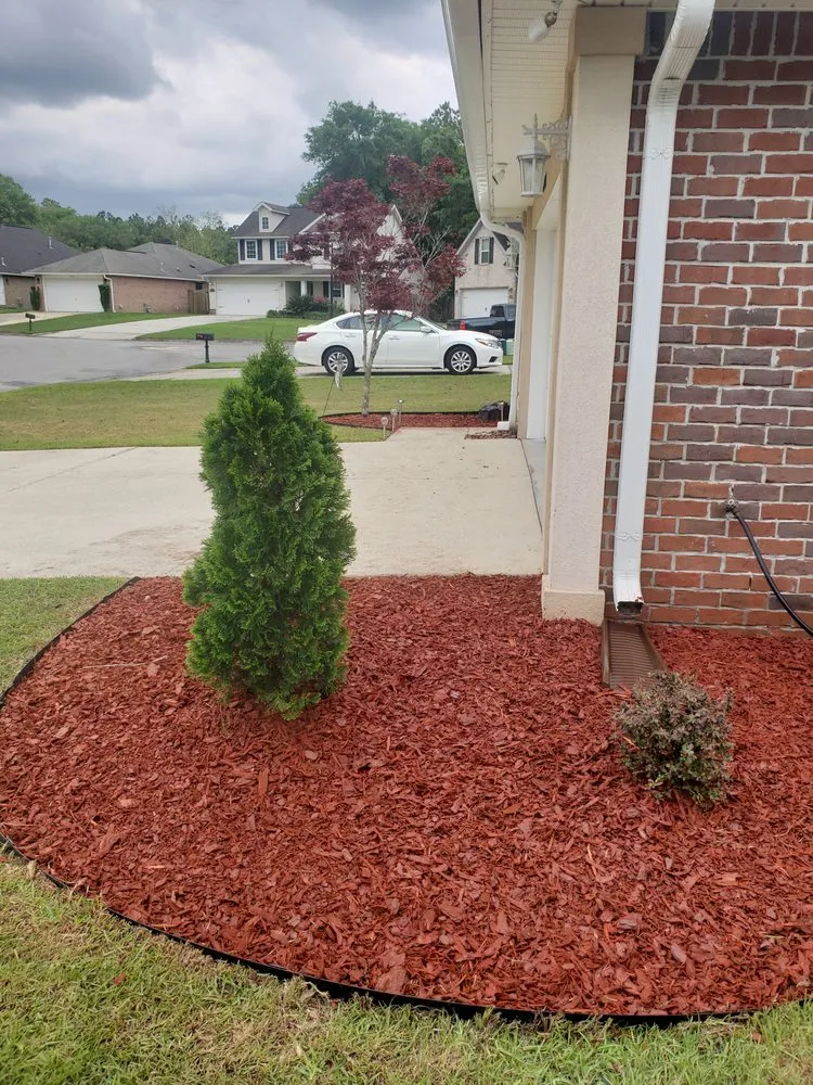 Custom landscaping services near you in Pensacola, FL by Giglio Lawn Services