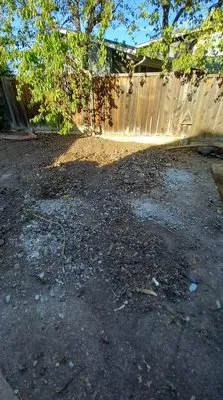 Gil Landscaping Logo