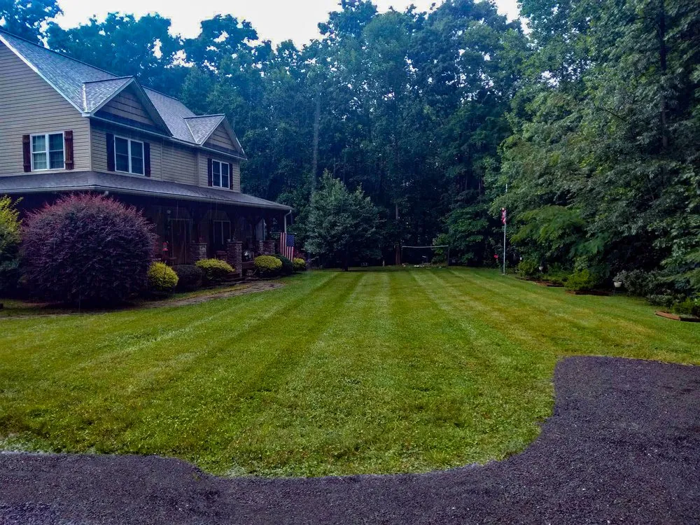 Top-rated garden landscaping with custom design in Mocksville, NC by Gilbert Grounds Management