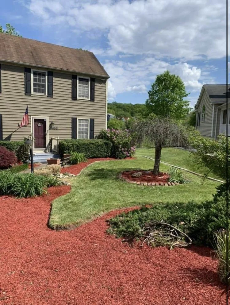 Custom lawn care service experts serving New Market, MD - Gilbert Landscaping