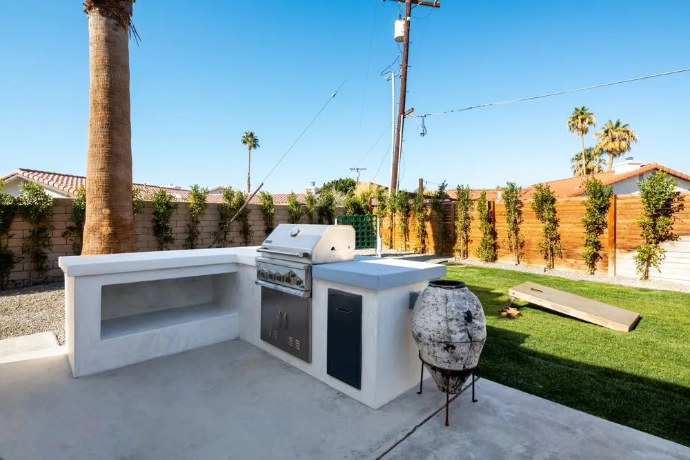 Professional lawn mowing service in Cathedral City, CA by Gilberto’s Maintenance Services