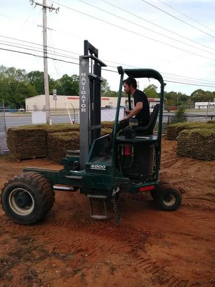 Top-rated lawn care service in Pace, FL - Gilberts Landscape & Shrubs