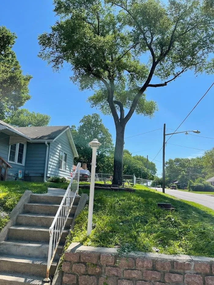 Custom lawn care service in Kansas City, MO - Gilbert's Stump Grinding and Landscaping