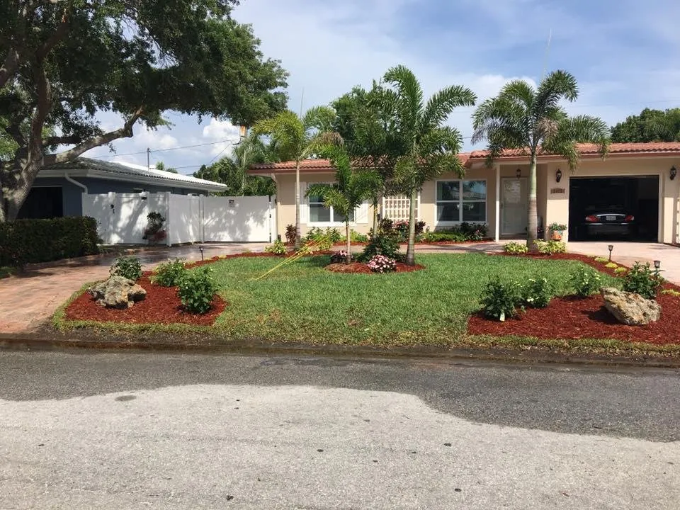 Affordable outdoor landscaping in Lakeland, FL by Gilileo's Landscaping Service