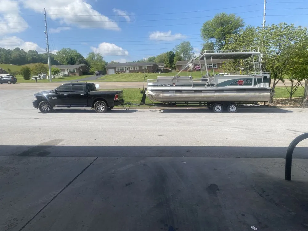 Expert yard maintenance for year-round maintenance across Kingsport, TN - Gill And Son