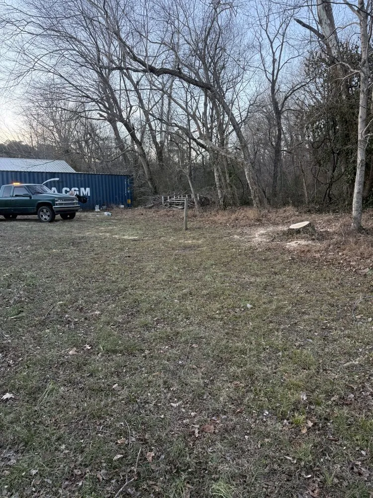 Trusted landscape installation in Mayfield, KY - Gillespies Tree Service And Landscaping