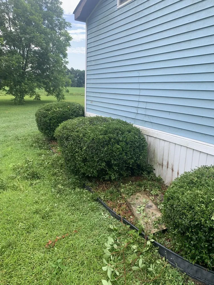 Local garden landscaping in Deep Run, NC by Gillette Lawn Care