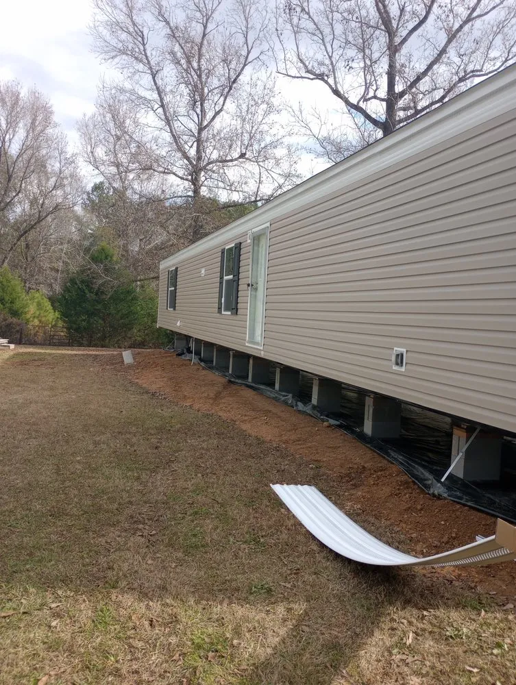 Expert yard cleanup service in Cullman County, AL by Gilley Construction & Landscaping