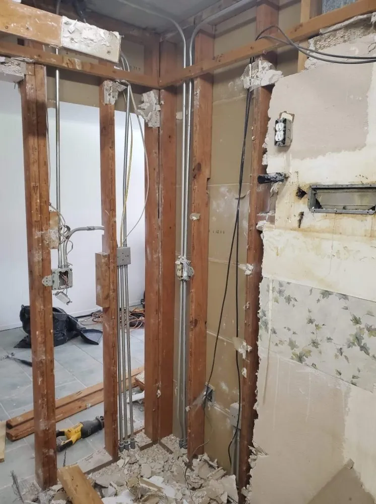 Local yard maintenance near you in Kenneth City, FL by Gilley's landscaping & Maintenance