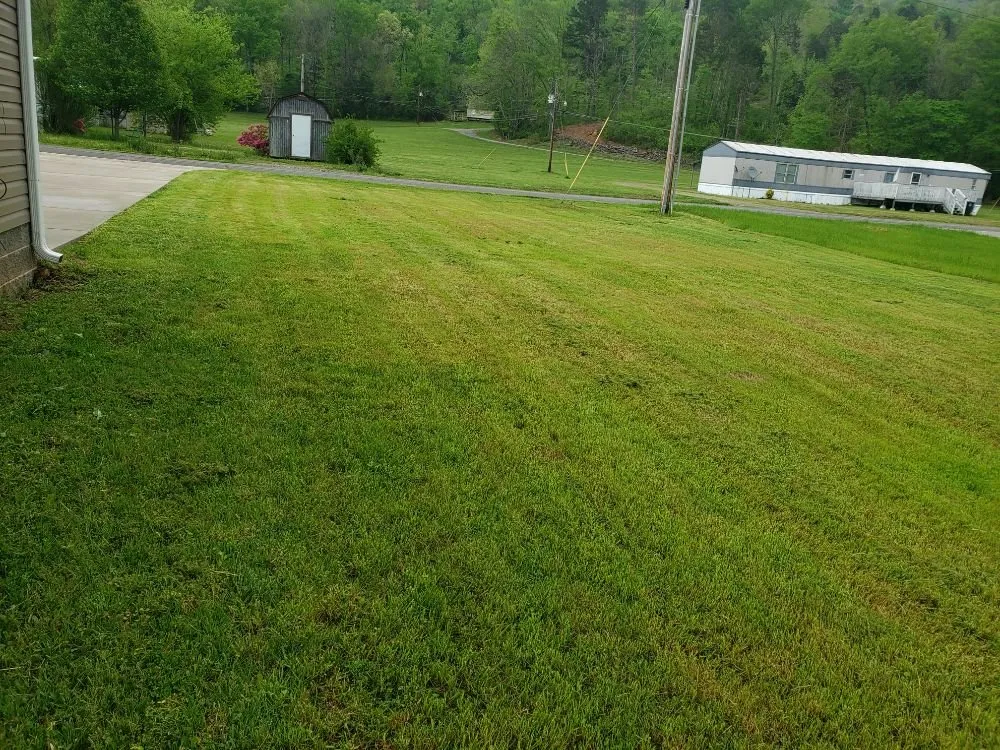 Trusted residential landscaping with custom design in South Pittsburg, TN by Gilliam And Sons Lawn Care